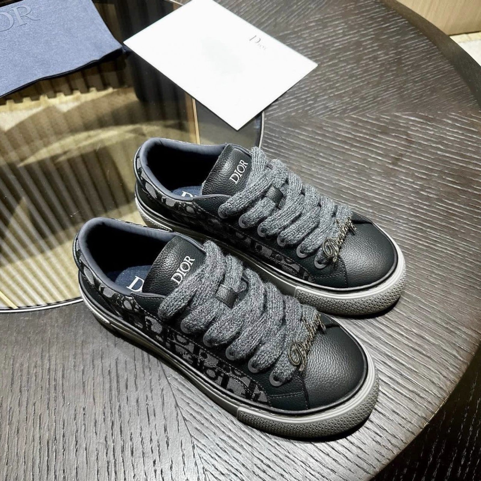 Dior